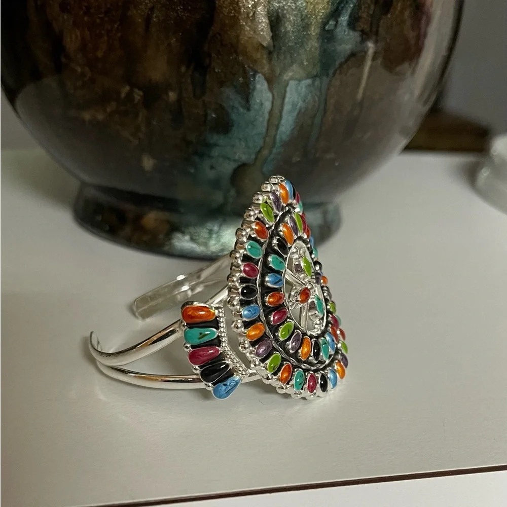 Silver Southwestern Cuff Bracelet with Sunburst Design - Picture 5 of 5